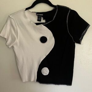 Yin Yang Shirt Hot Topic Y2K Medium T-shirt Ribbed Cropped
